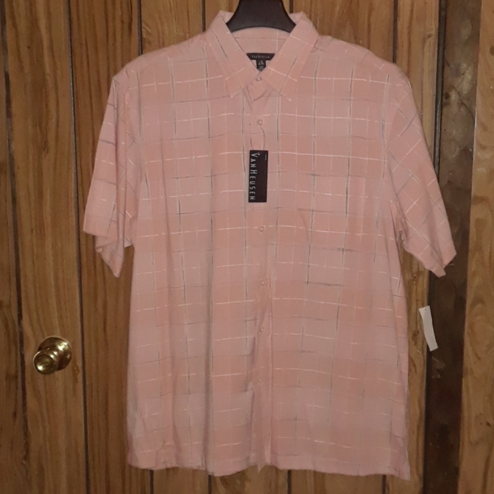 Mens L Van Heusen Peach Short Sleeve Shirt